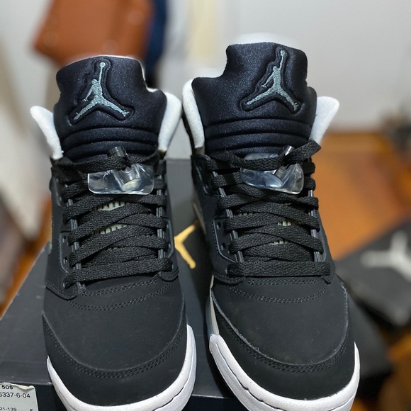 Oreo 5’s - Picture 2 of 3